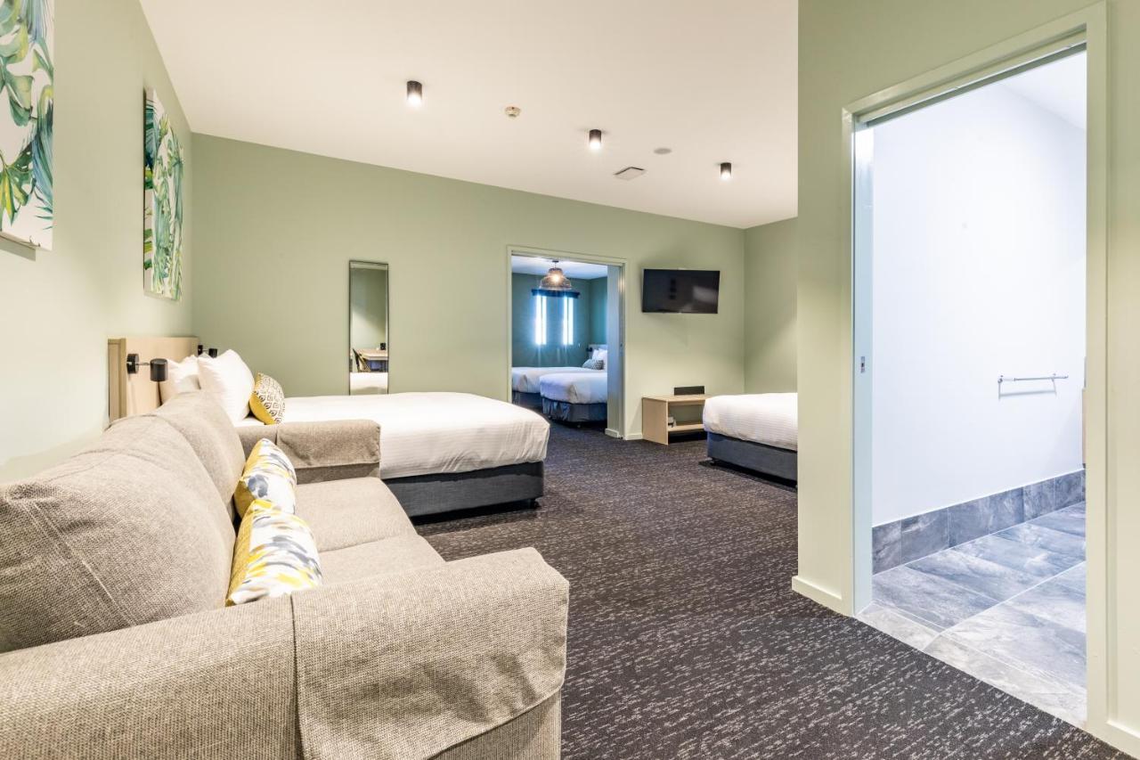 Hotel Nightcap At Commercial 4*