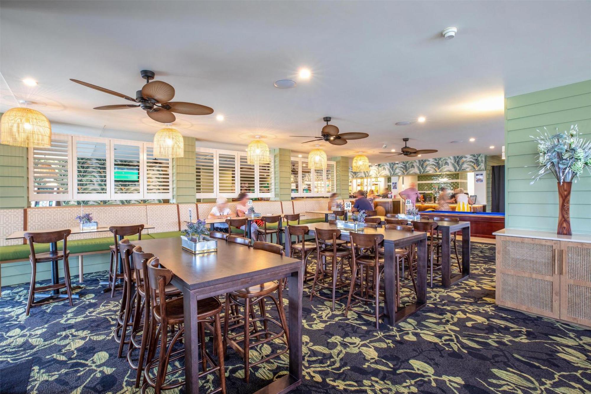 Nightcap At Commercial Hotel Gold Coast